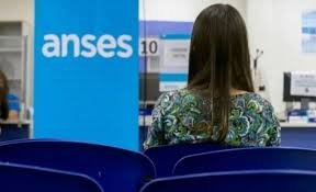 El Gobierno ajusta el Presupuesto 2026 y lanza un plan de retiros voluntarios en ANSES