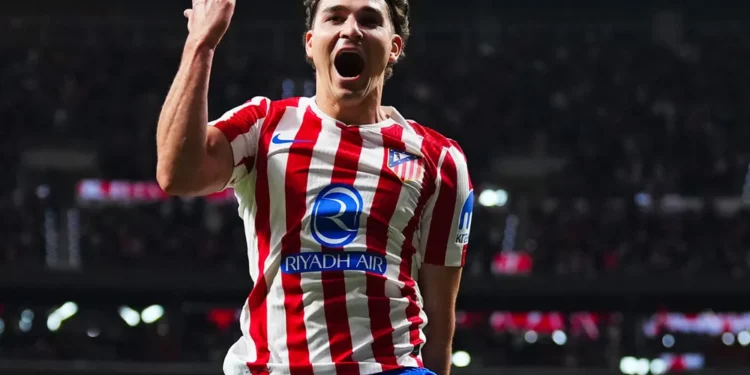 Julián Álvarez busca salir del Atlético de Madrid, que lo valora en 150 millones de euros