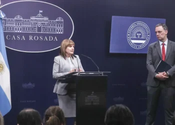 Tensiones entre Bullrich y Adorni: la presentación del 2 de julio sigue en el aire