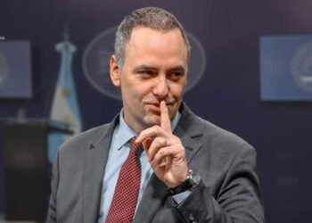 Desde el PRO intensifican la presión al Gobierno por la renuncia de Adorni: “Debería dejar su cargo antes de que el Congreso lo convoque”