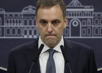 La confesión de Adorni expone riesgo de acusación por omisión maliciosa