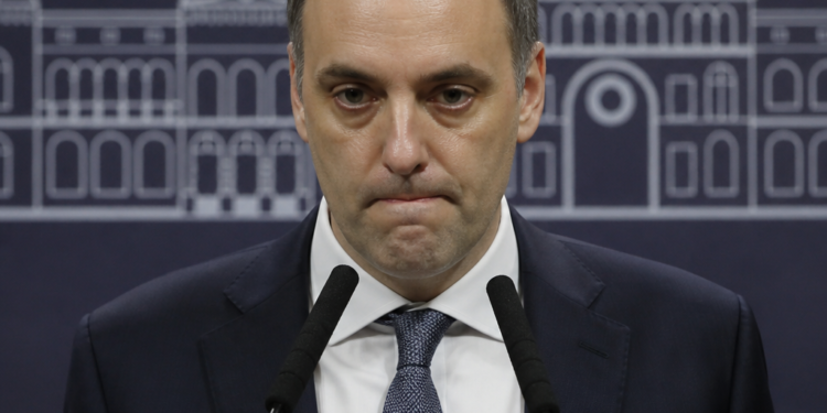 La confesión de Adorni expone riesgo de acusación por omisión maliciosa