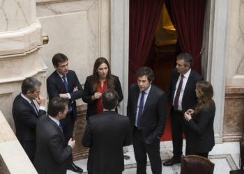 Intensa jornada gubernamental para retomar la agenda legislativa y cerrar el caso Manuel Adorni