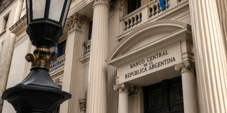 El BCRA ha adquirido cerca de US$10.000 millones y prevé un aumento en las reservas a partir de julio