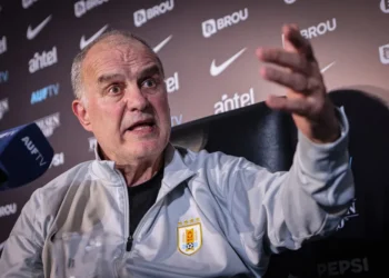 Finaliza la etapa de Bielsa al frente de la selección uruguaya: reflexiones del entrenador en su despedida