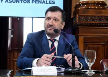 Piden dos años de prisión para el exsenador Kueider por tentativa de contrabando