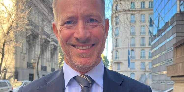 El embajador de Noruega hizo uso de una frase de Guillermo Francella tras la eliminación de Brasil en el Mundial 2026