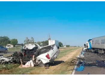 Accidente fatal en Entre Ríos: dos personas fallecidas tras choque entre una camioneta y un camión