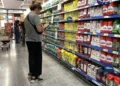 El consumo se mantiene a la baja con una caída del 2,7% en junio