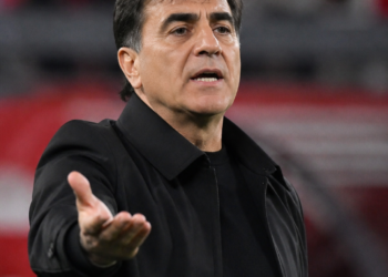 Gustavo Quinteros solicita refuerzos tras la victoria de Independiente