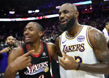 LeBron James causa revuelo en Filadelfia: el impacto deportivo y económico de su llegada a los 76ers