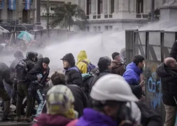 Piden que la ministra de Seguridad explique la represión en las inmediaciones del Congreso