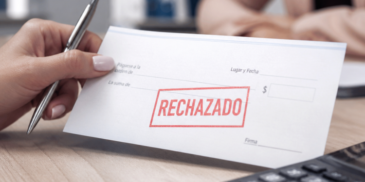 Incremento en la cantidad de cheques rechazados
