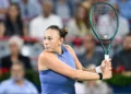 El enigma de la bebida de Amanda Anisimova durante un partido del Masters de Cincinnati