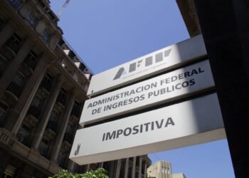 Crisis empresarial: los embargos de Arca marcan la pauta del cierre de compañías