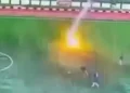 Un futbolista falleció tras ser alcanzado por un rayo durante un partido: 12 personas más resultaron heridas