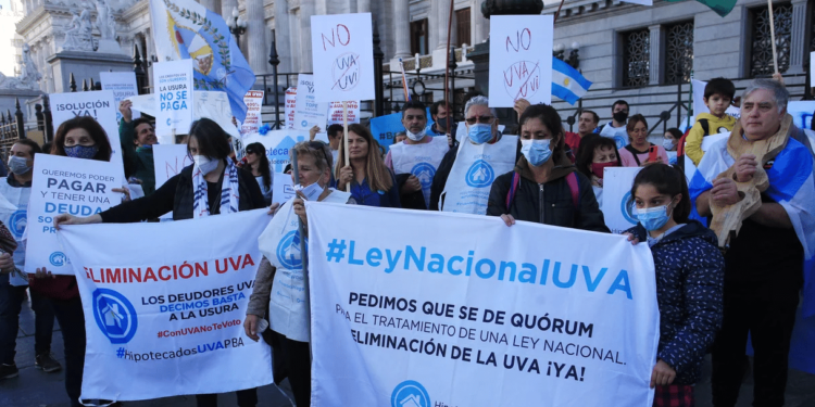 Consejos de Di Stefano sobre créditos UVA en el contexto electoral