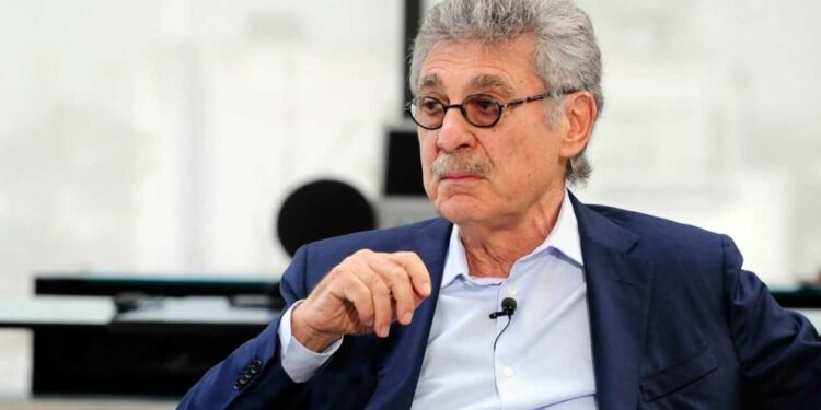 Hugo Sigman se defiende ante acusaciones de favoritismo en la compra de vacunas contra el Covid-19