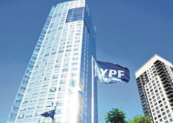 El fondo que litigó contra YPF intensifica su reclamo y demanda a Argentina ante el CIADI