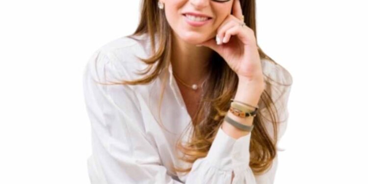Lucía Bravo, arquitecta, analiza la compra de casas antiguas para reformar: “Si no se pueden tirar paredes, solo se aprovecha un 30% y no compensa”