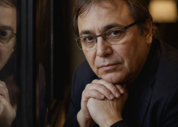 Gabriel Rolón: “La condición humana implica convivir con el sentimiento trágico de la vida”