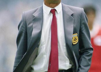 Se revela el tráiler del documental sobre la etapa de Carlos Bilardo en el Sevilla en los años 90