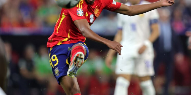 Lamine Yamal destacó con un gol que selló la victoria de España frente a República Checa